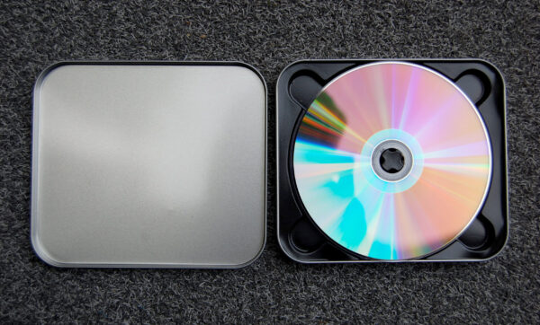 Puszka metalowa na płytę CD, DVD, BD